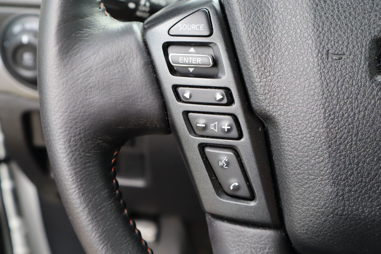 Used 2024 Nissan Titan PRO-4X w/ Pro-4x Convenience Package image 13