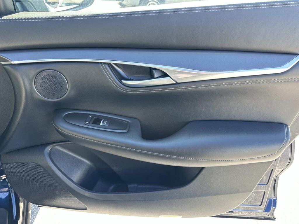 Certified 2025 INFINITI QX55 Luxe w/ Cargo Package image 40