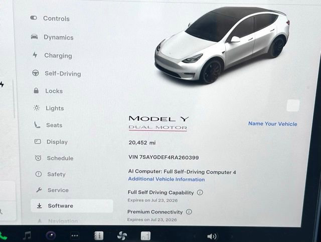 Used 2024 Tesla Model Y Performance AWD/4WD image 17