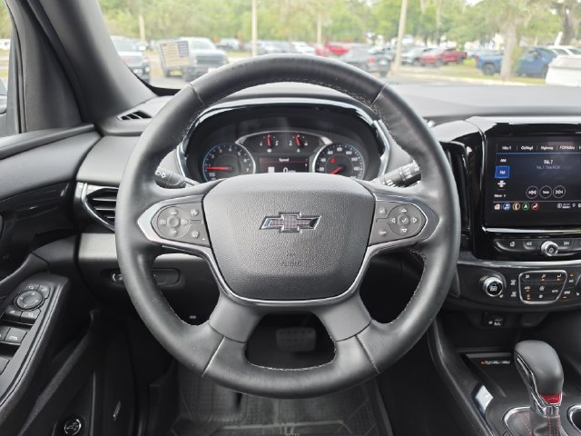 Certified 2023 Chevrolet Traverse RS FWD image 17