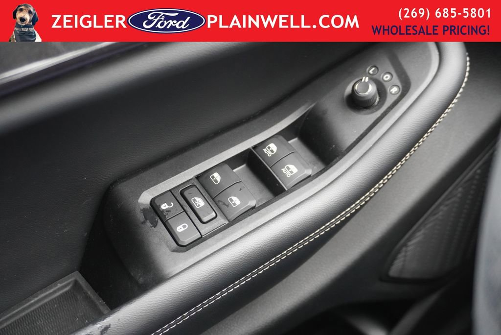 Used 2023 Jeep Grand Cherokee L Laredo w/ Luxury Tech Group I image 33