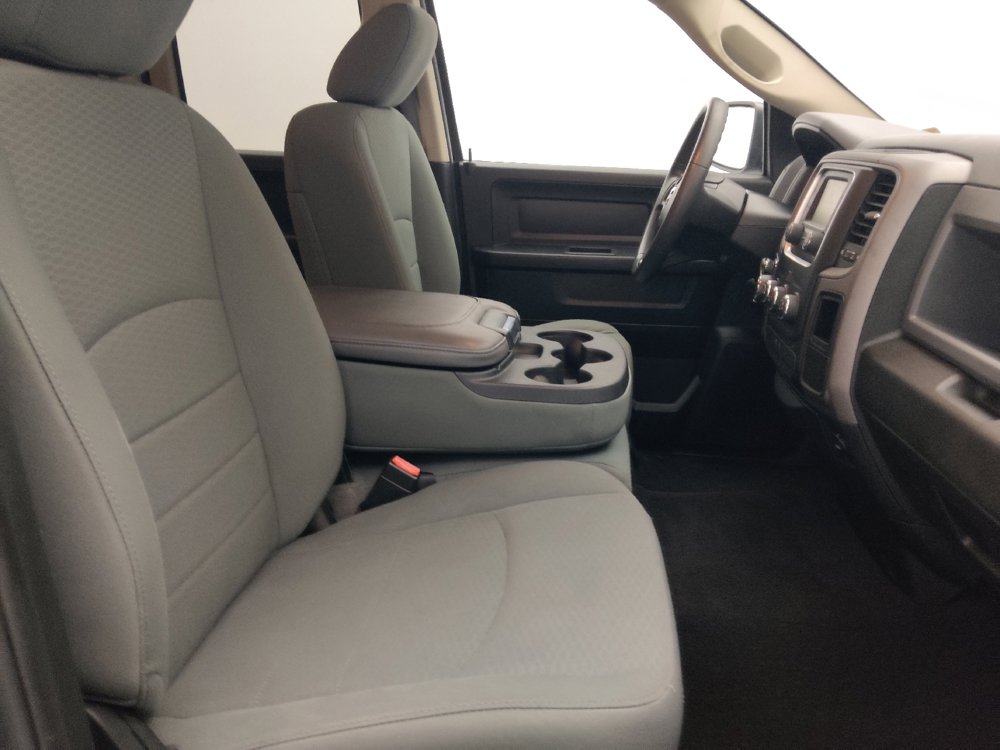 Used 2018 RAM 1500 Express AWD/4WD image 21