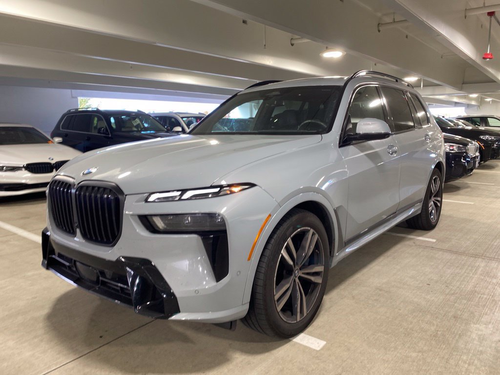 Used 2025 BMW X7 xDrive40i w/ M Sport Package