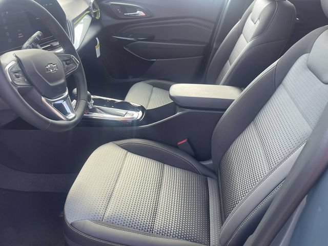 New 2026 Chevrolet Trax LT w/ Sunroof Package FWD image 12