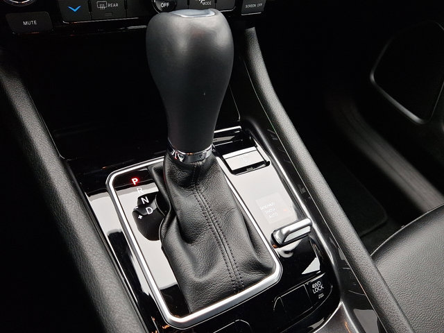 Used 2023 Jeep Compass Latitude image 14