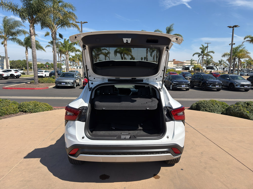 Used 2024 Chevrolet Trax LT image 7