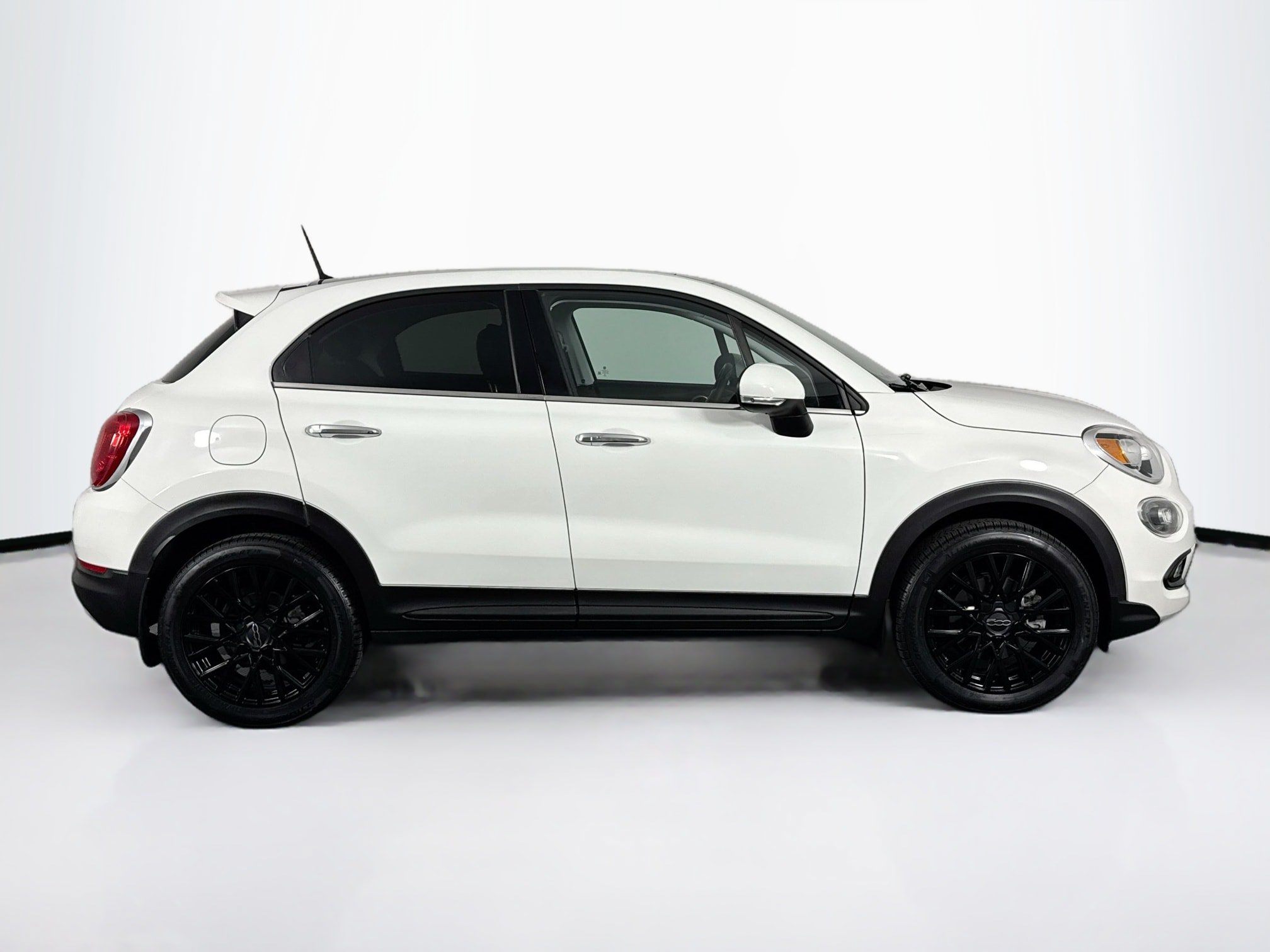 Used 2017 FIAT 500X Lounge w/ Lounge Premium Package (AWD) image 12