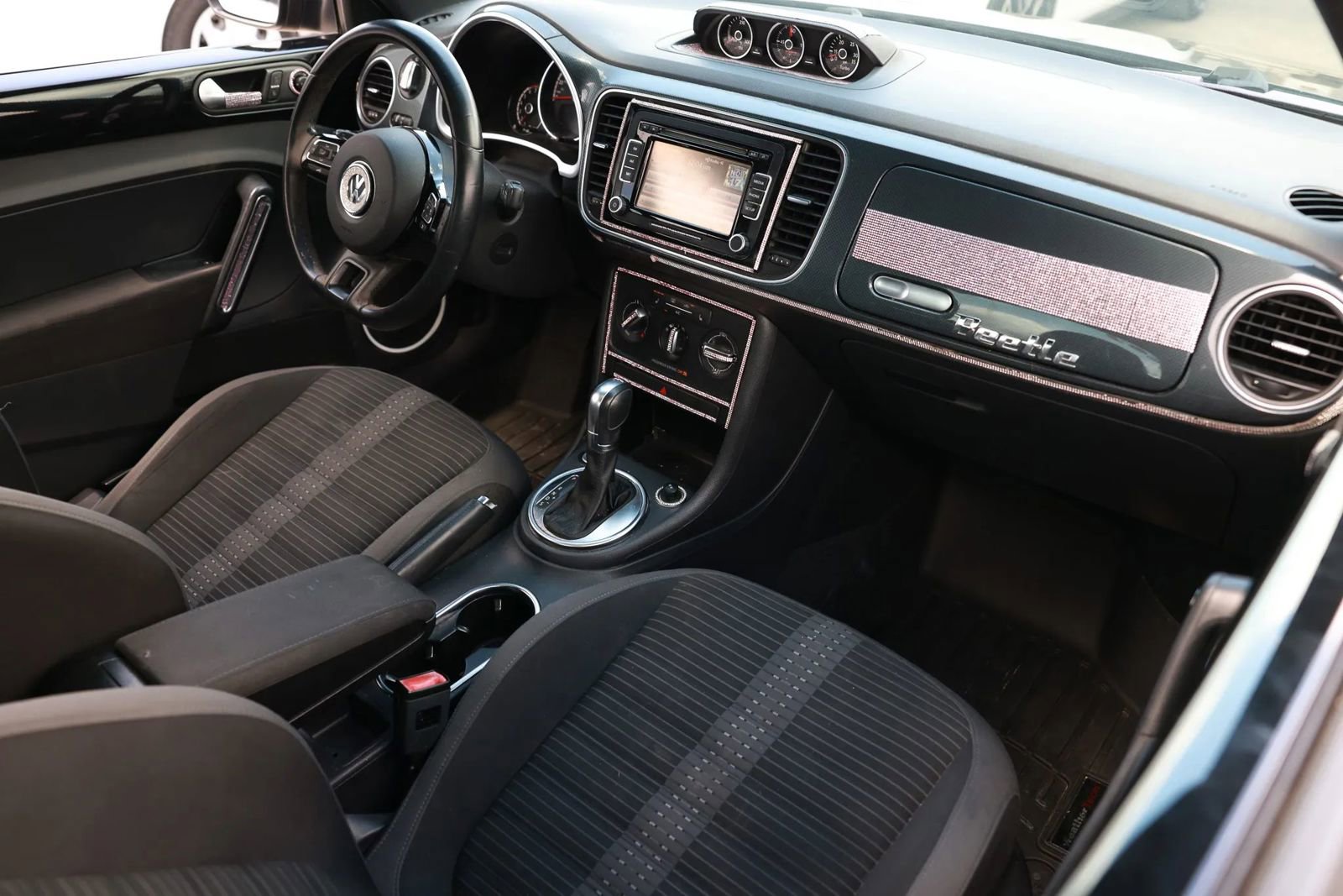 Used 2014 Volkswagen Beetle R-Line image 16