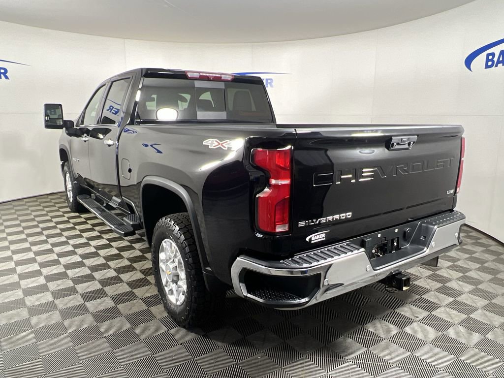 Used 2024 Chevrolet Silverado 3500 LTZ w/ LTZ Plus Package image 7