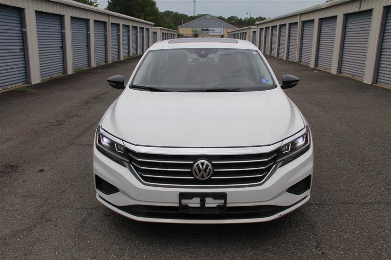 Used 2022 Volkswagen Passat 2.0T FWD image 3