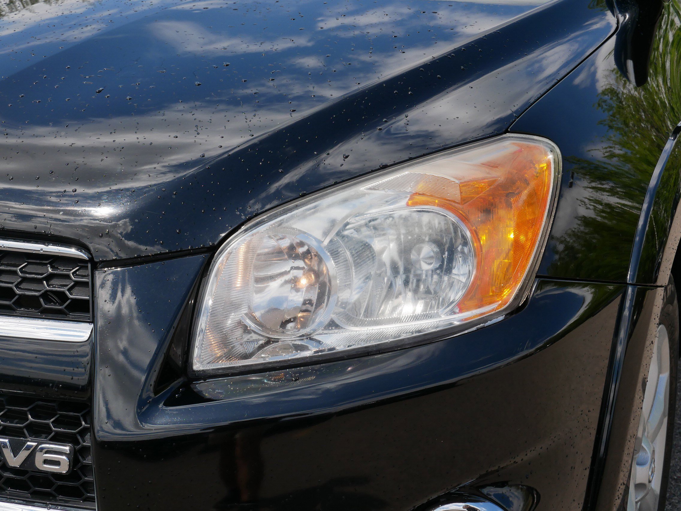 Used 2012 Toyota RAV4 Limited w/ Premium Plus Value Pkg AWD/4WD image 16