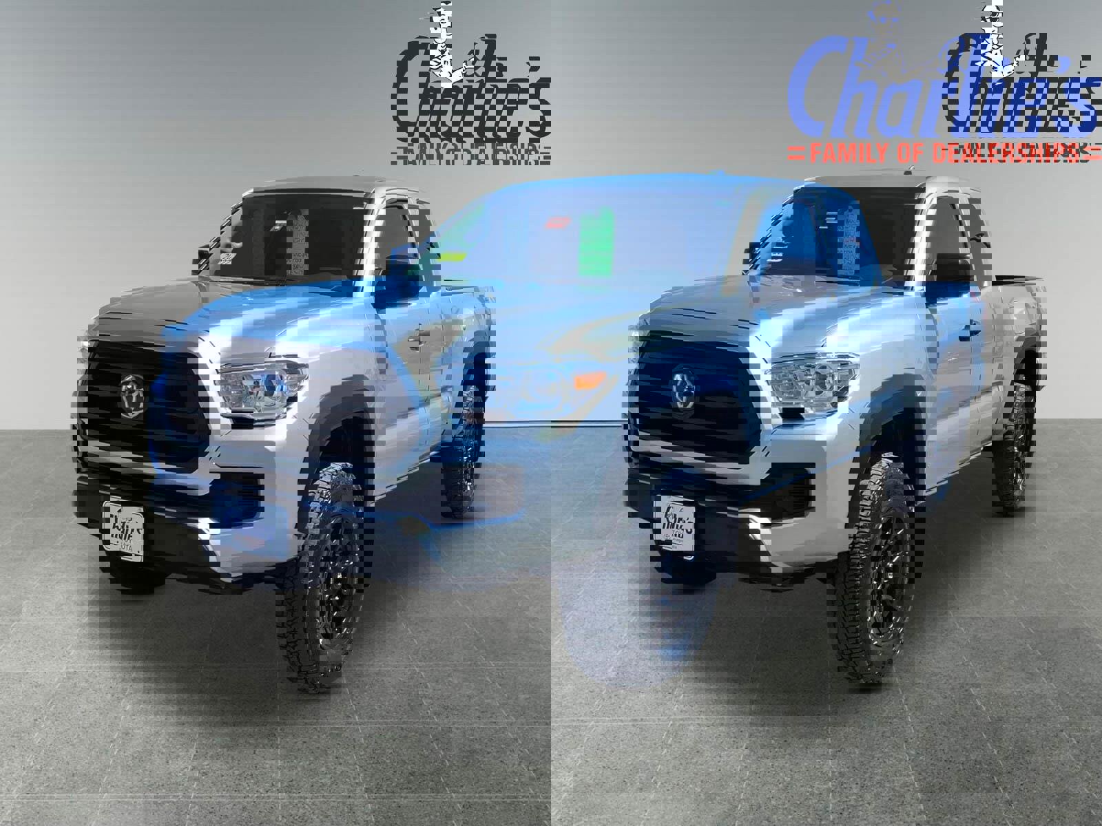 Used 2022 Toyota Tacoma SR w/ SX Package image 1