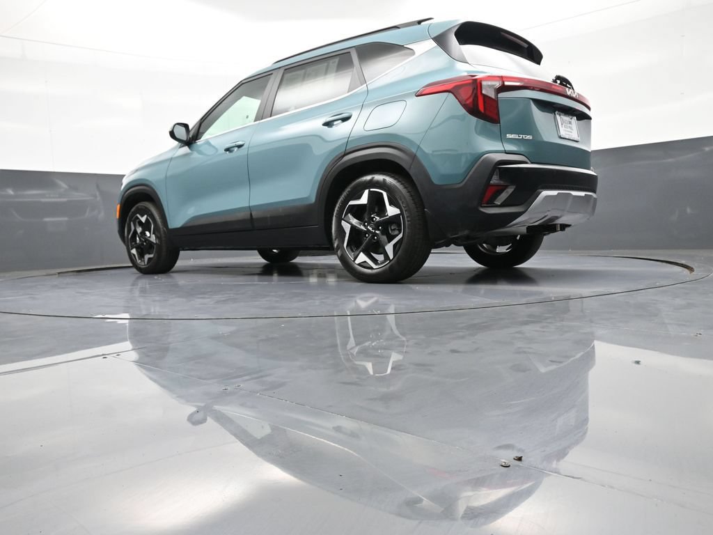 Certified 2025 Kia Seltos EX w/ EX Sunroof Package AWD/4WD image 33
