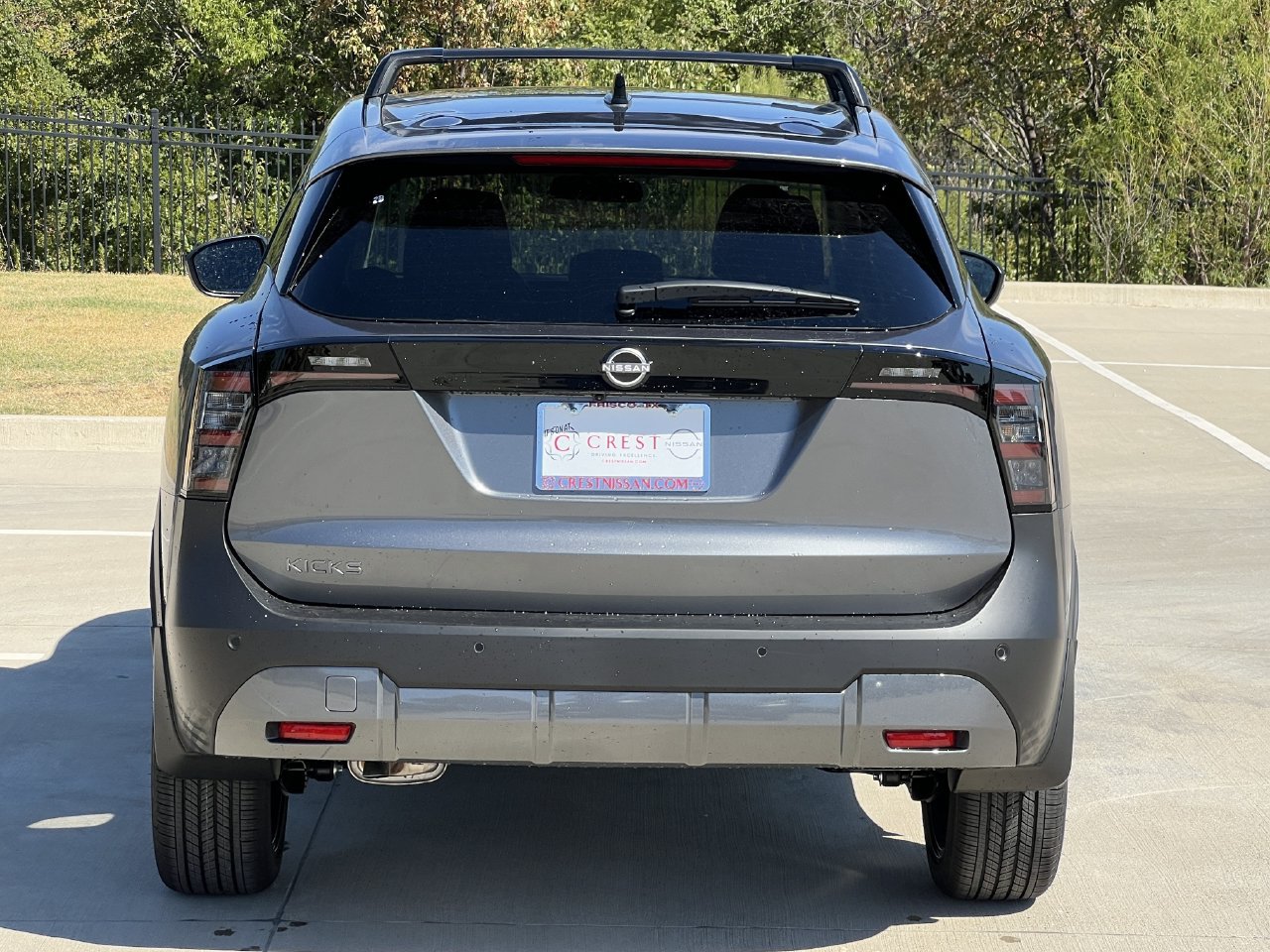 New 2027 Nissan Kicks SR FWD image 5
