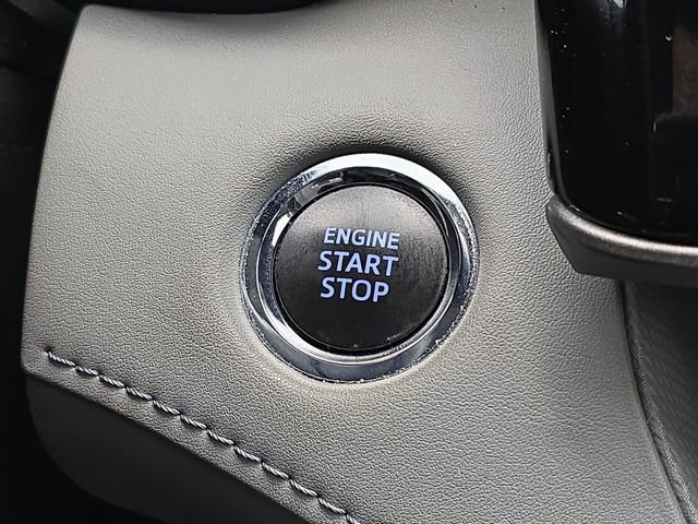 Used 2022 Toyota Highlander L image 31