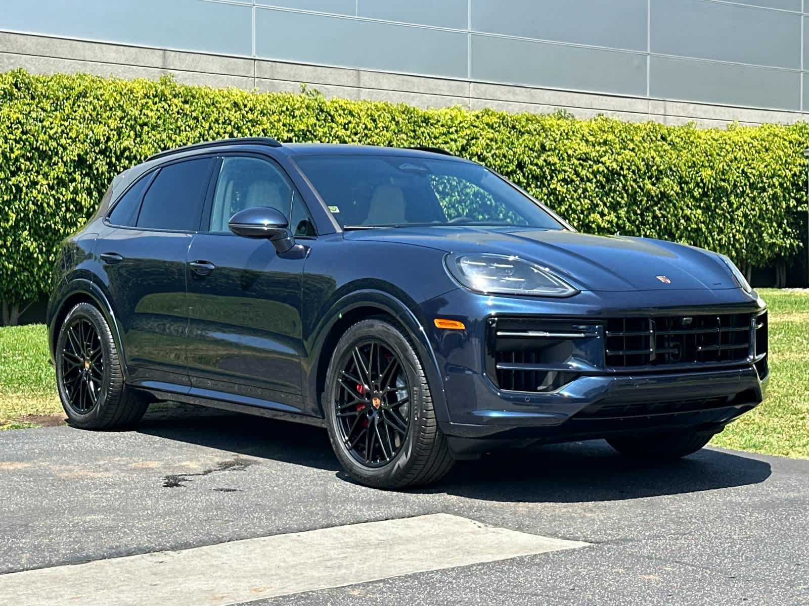 New 2026 Porsche Cayenne GTS AWD/4WD image 10