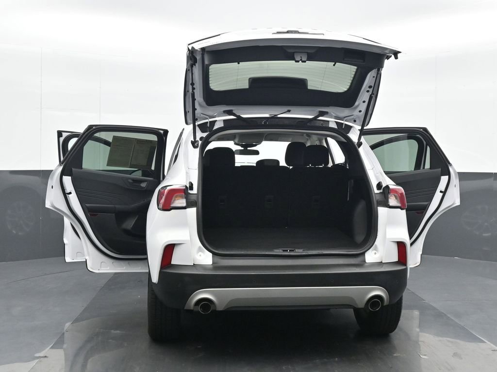 Used 2022 Ford Escape SE image 25
