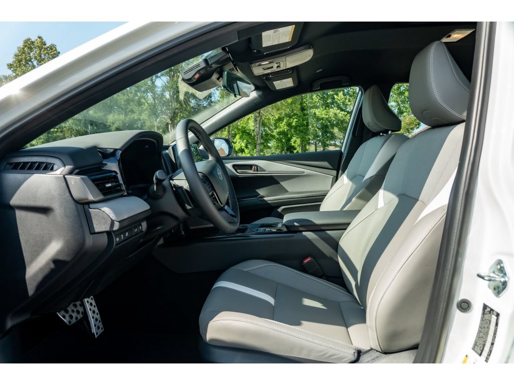 Certified 2026 Toyota Camry SE FWD image 11