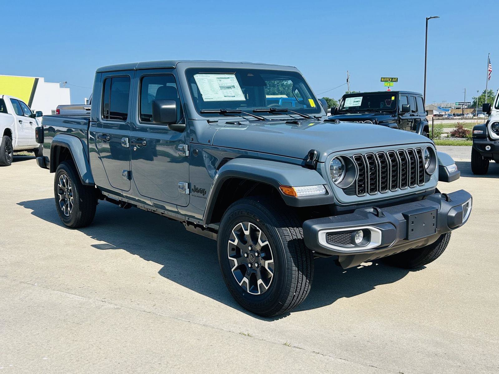 New 2026 Jeep Gladiator Sport AWD/4WD video 2