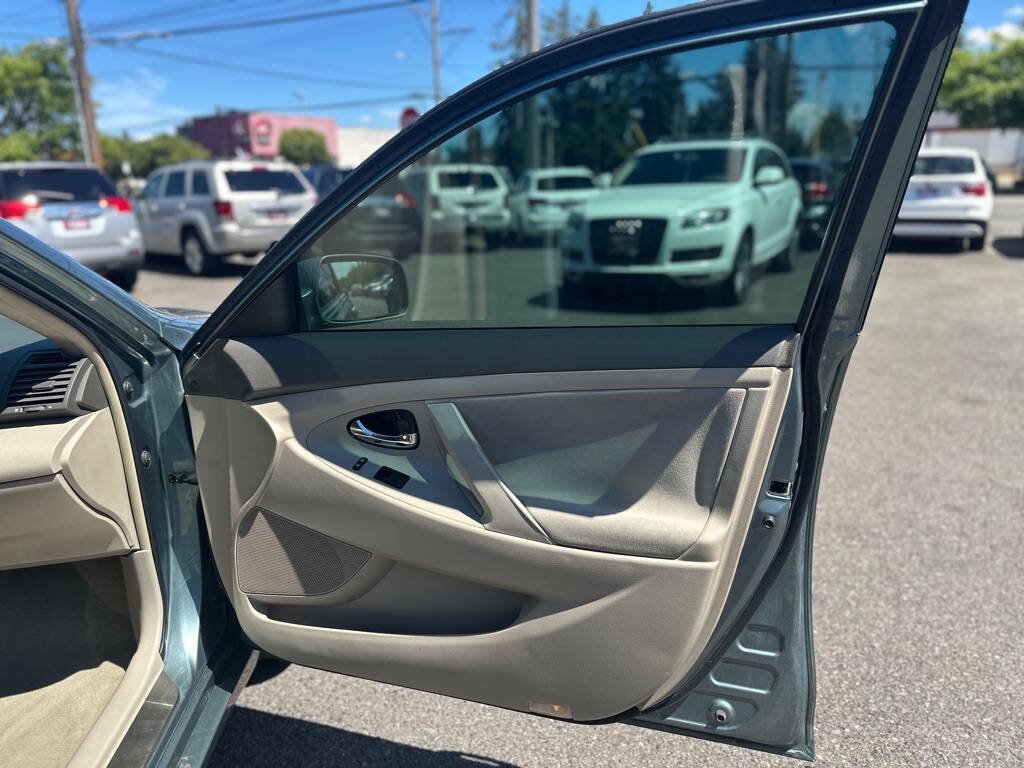 Used 2007 Toyota Camry LE FWD image 23