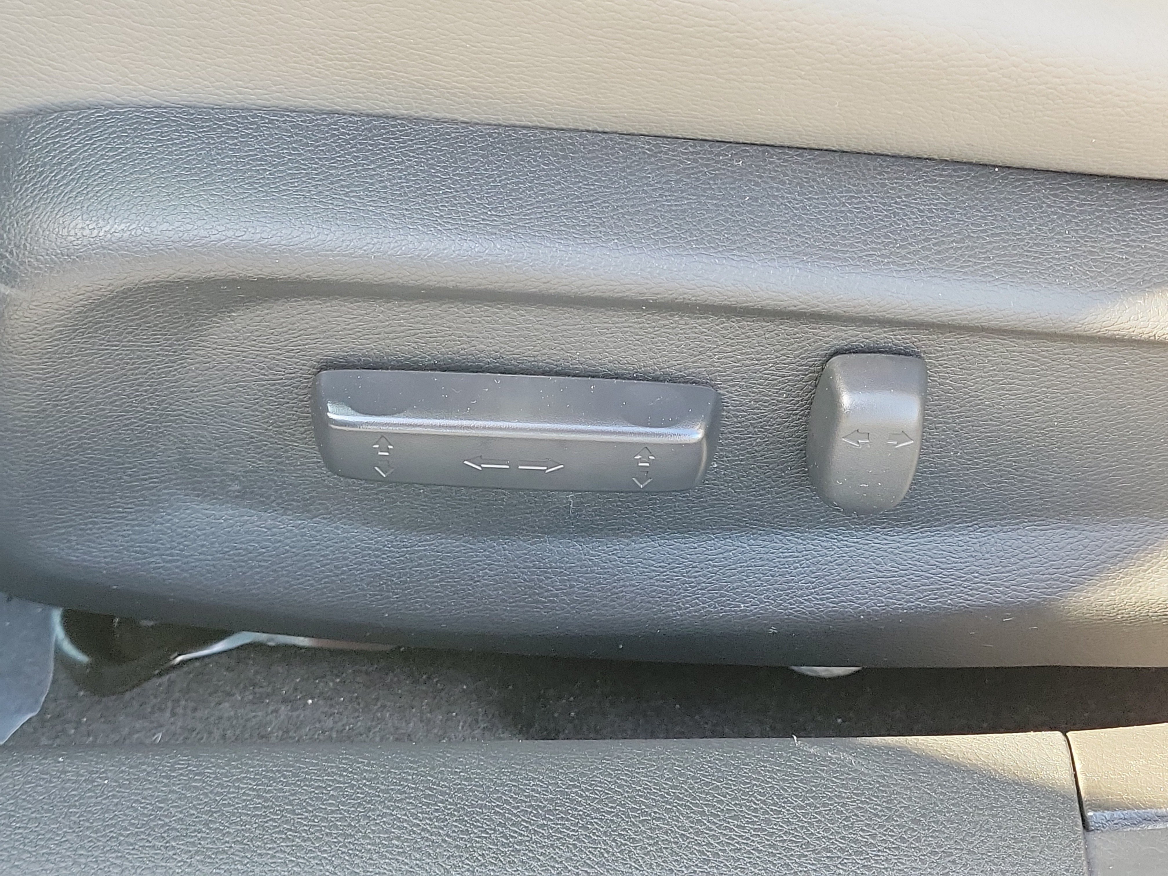 Used 2019 Honda Civic EX-L image 18