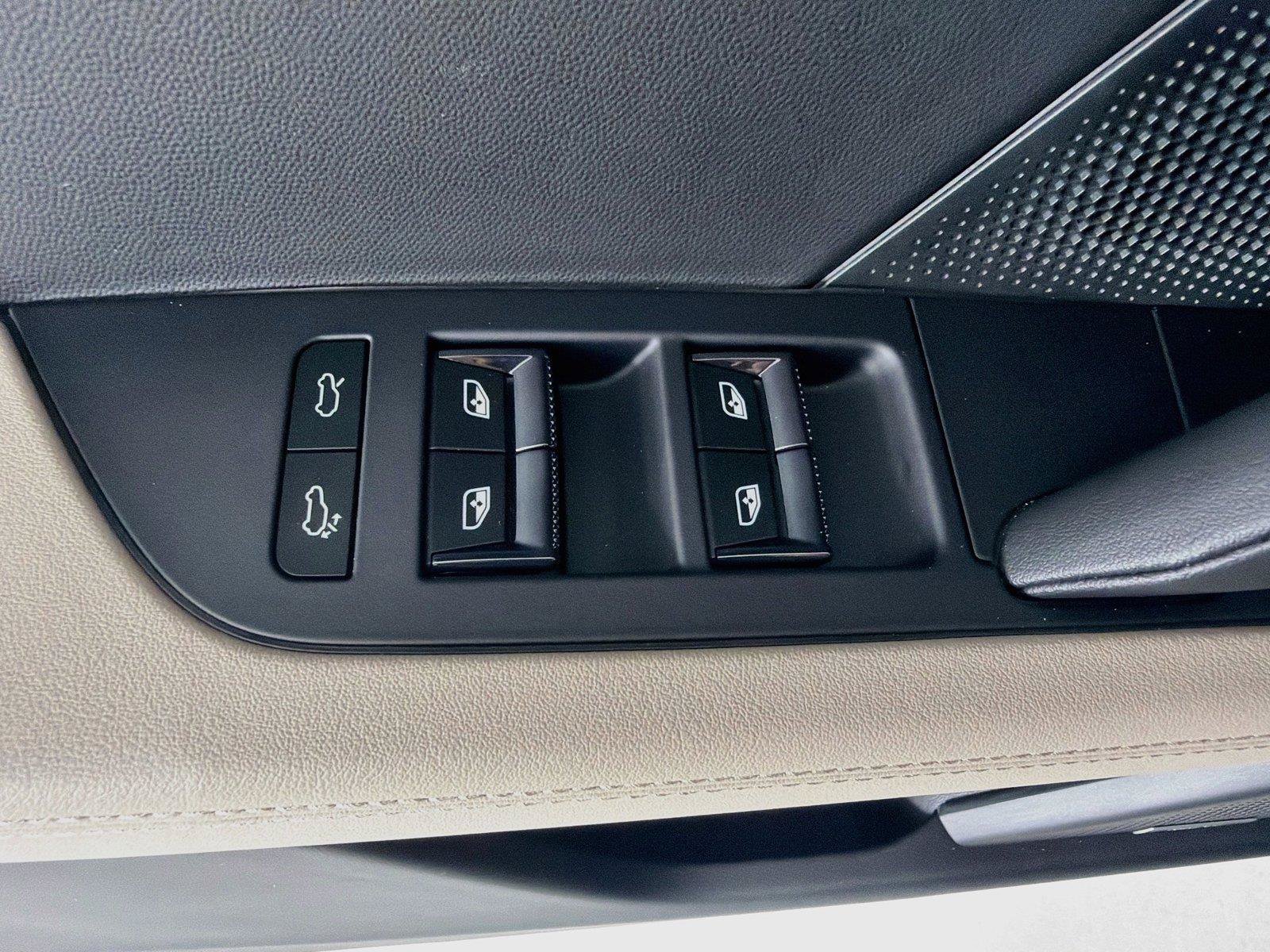 New 2026 Porsche Cayenne Coupe AWD/4WD image 23