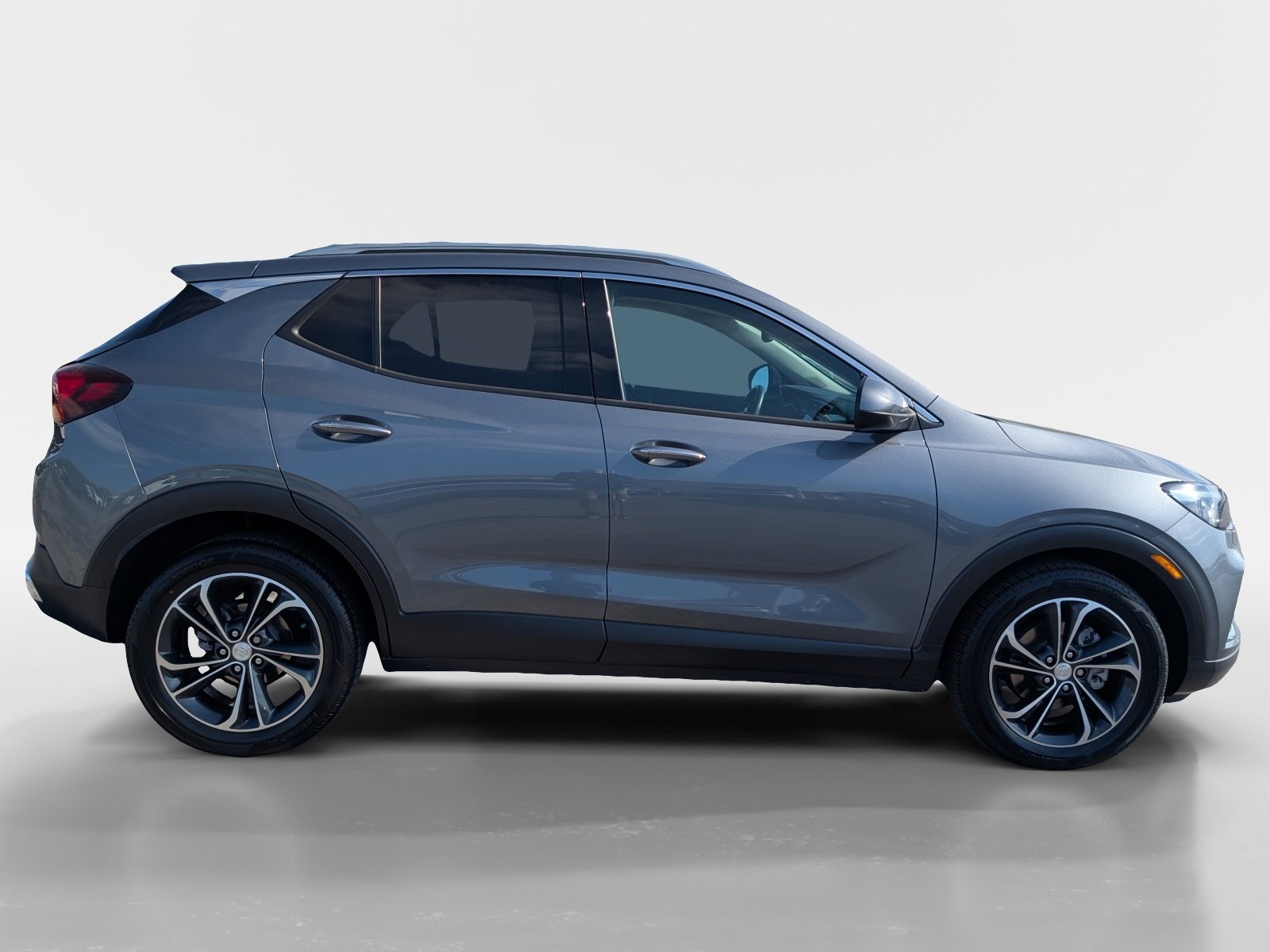 Used 2020 Buick Encore GX Essence FWD image 3