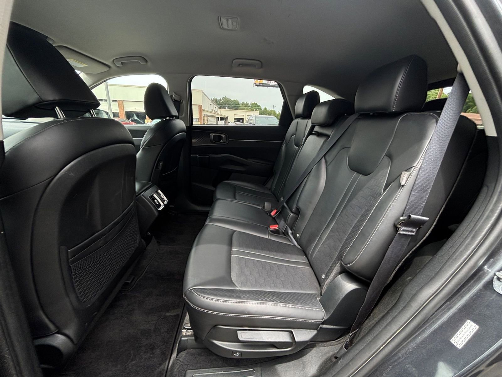 Used 2024 Kia Sorento S FWD image 28