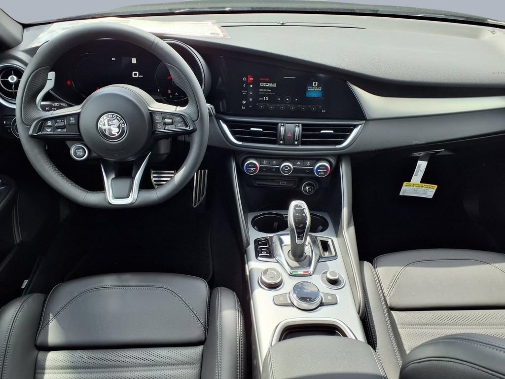 New 2026 Alfa Romeo Giulia w/ Driving Assist Package RWD image 8