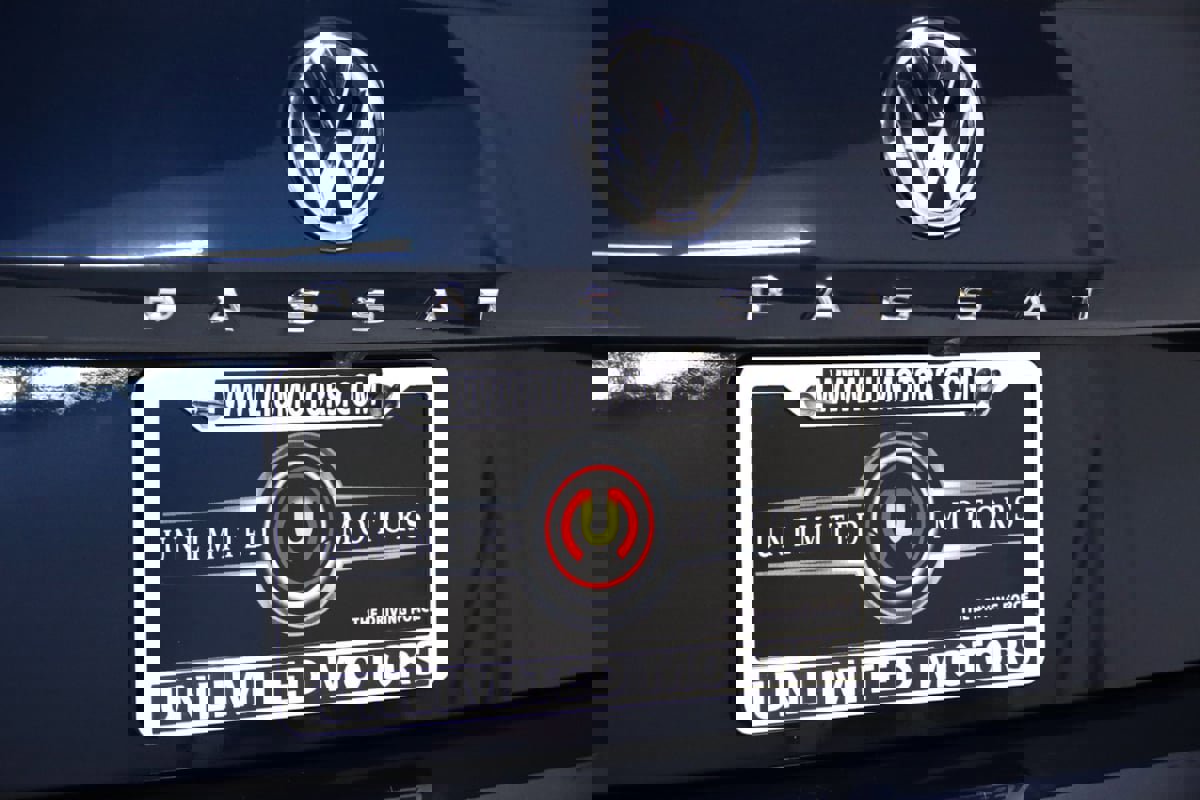 Used 2021 Volkswagen Passat 2.0T SE image 4