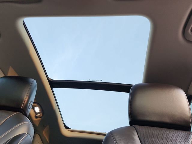 Used 2021 Buick Envision Essence w/ Sport Touring Package image 21