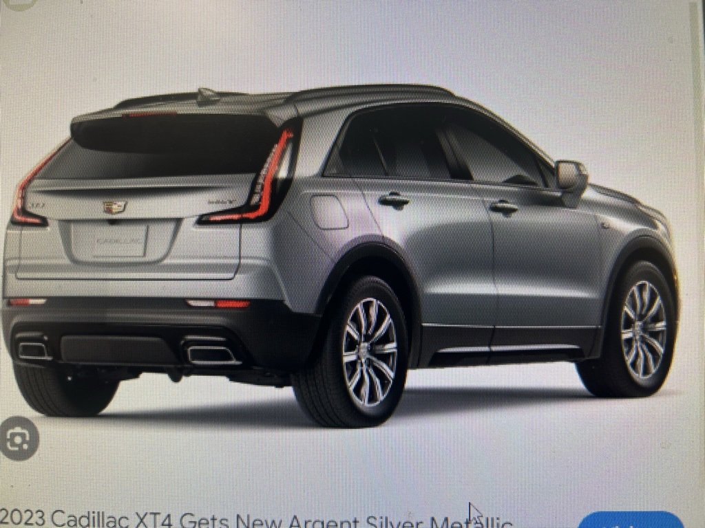 Used 2024 Cadillac XT4 Premium Luxury image 2