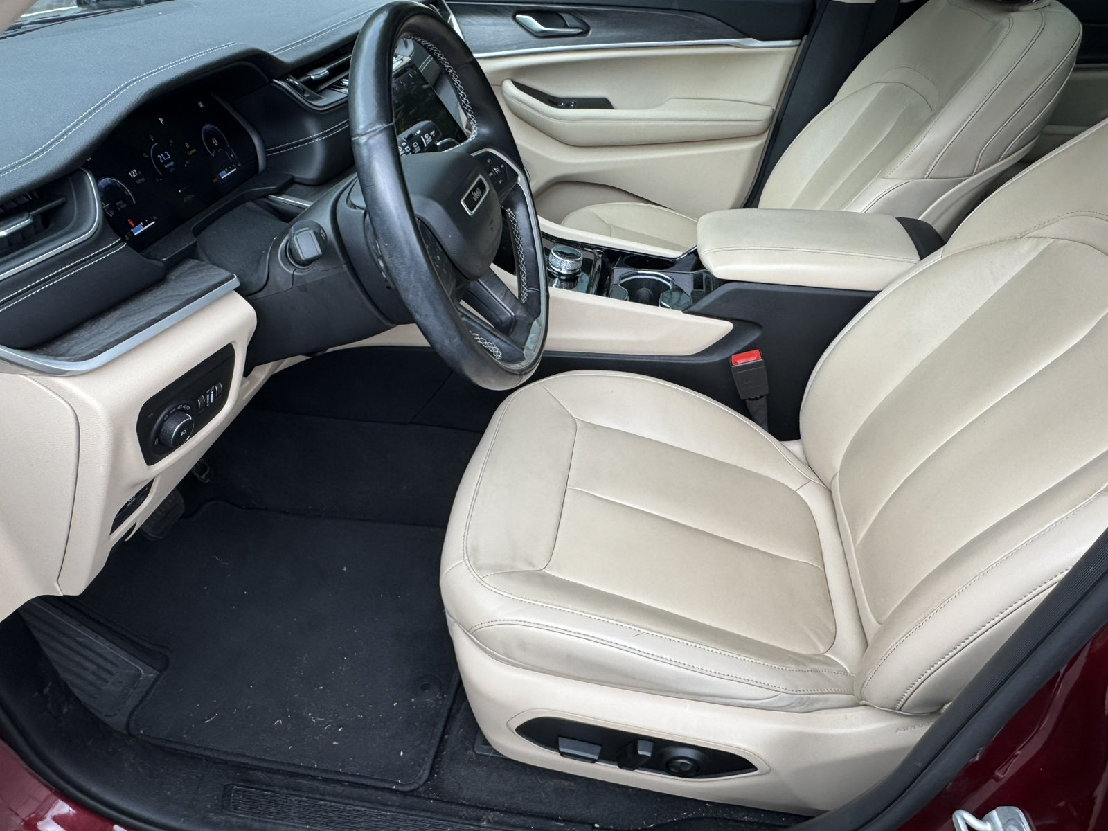 Used 2021 Jeep Grand Cherokee L Limited AWD/4WD image 9