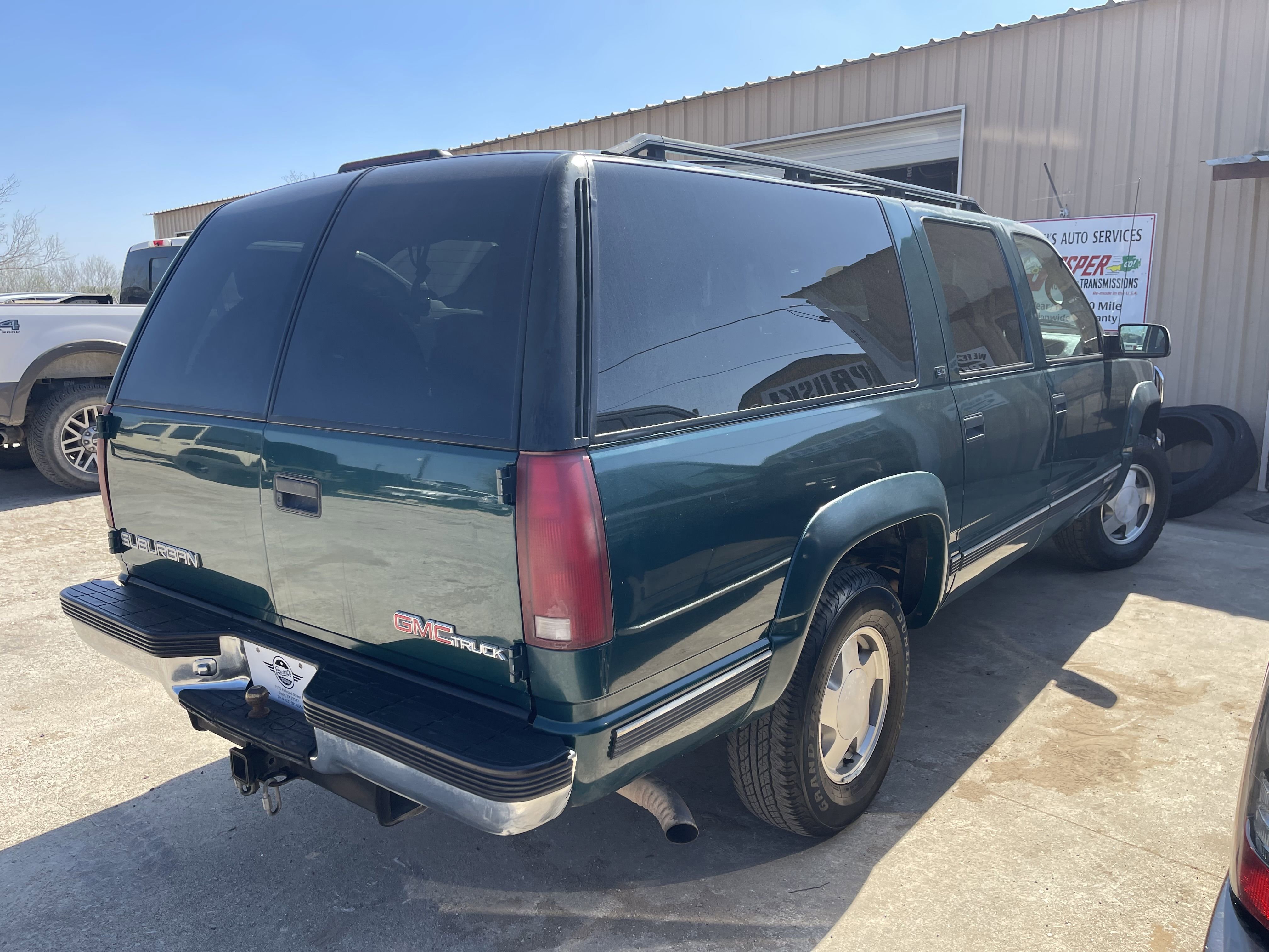 Used 1995 GMC Suburban 4WD image 7