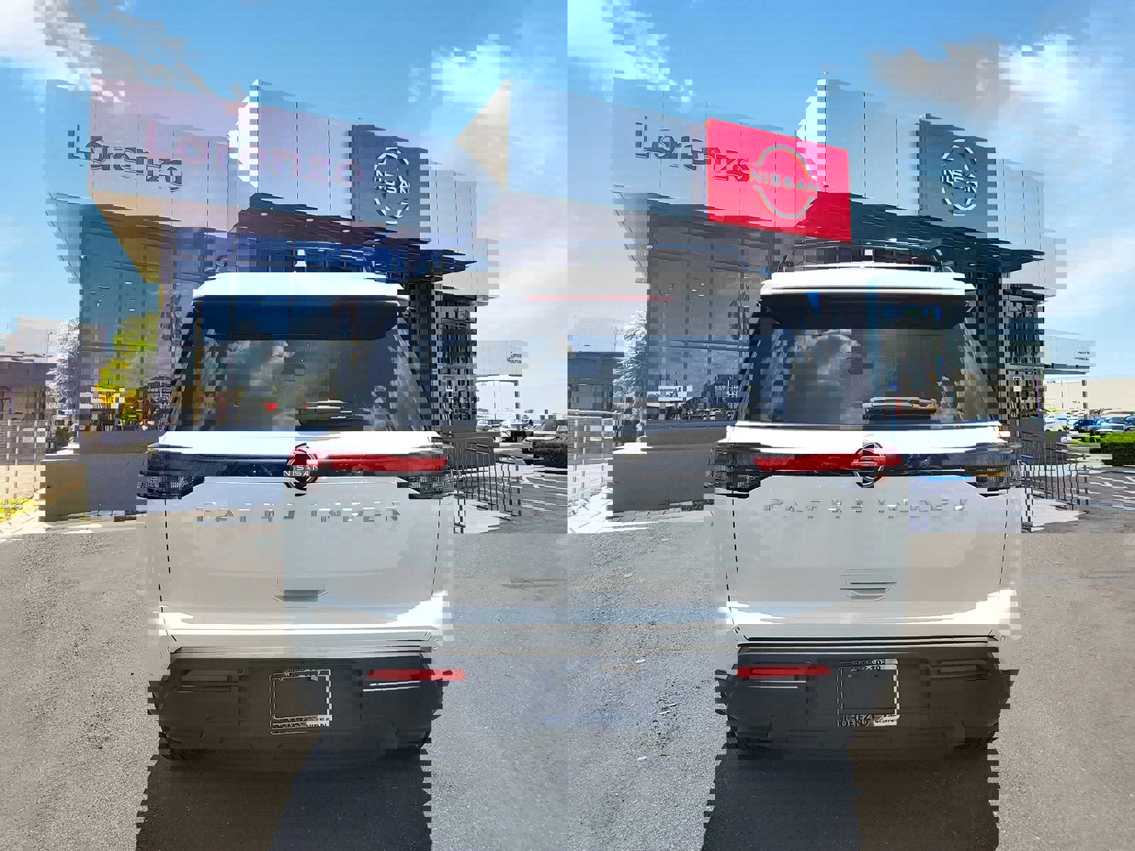 New 2025 Nissan Pathfinder SV image 5