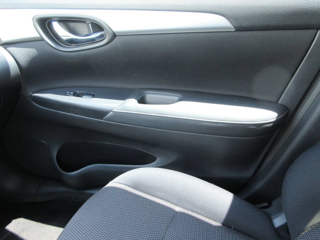 Used 2017 Nissan Sentra S FWD image 28