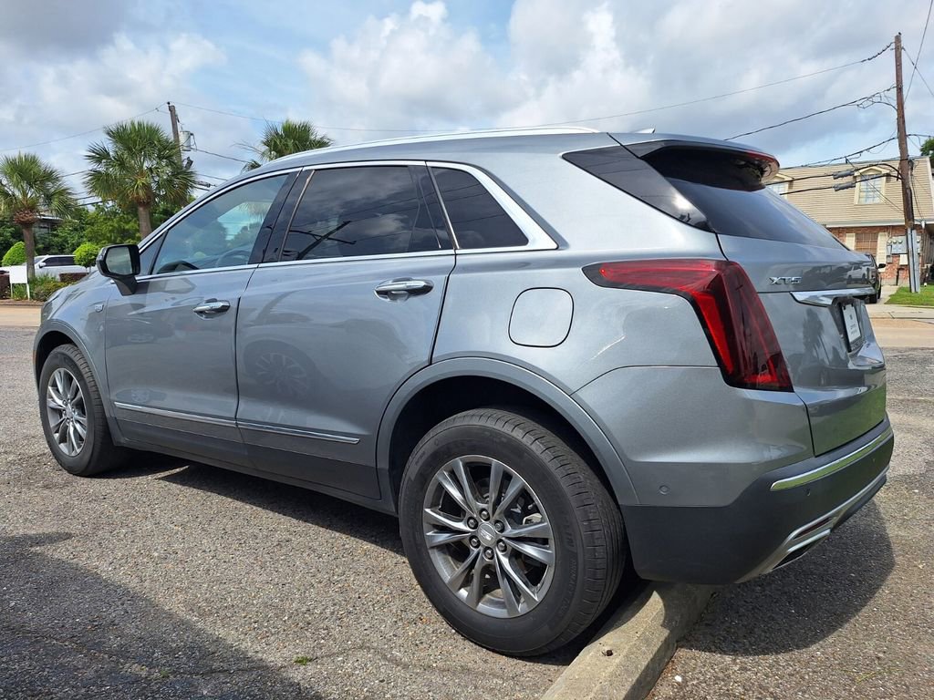 Certified 2023 Cadillac XT5 Premium Luxury w/ Technology Package FWD image 3