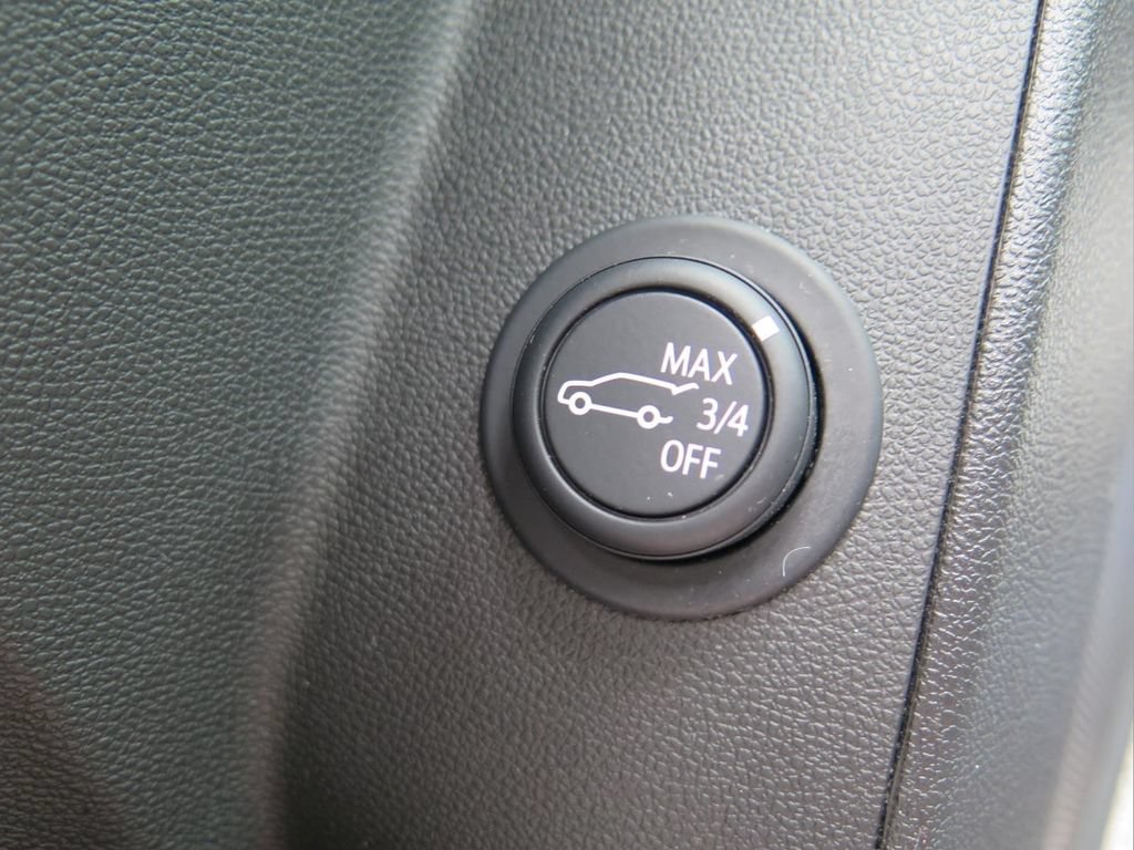 Certified 2024 Chevrolet Equinox LT FWD image 11