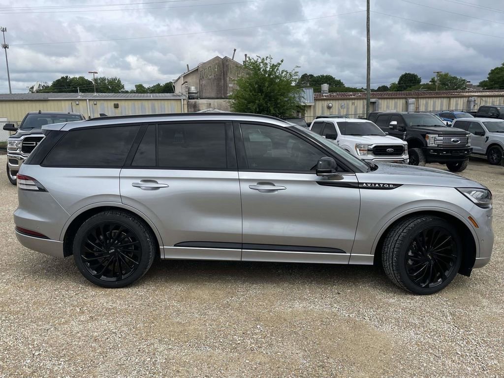 Certified 2023 Lincoln Aviator Reserve w/ Equipment Group 201A RWD image 2