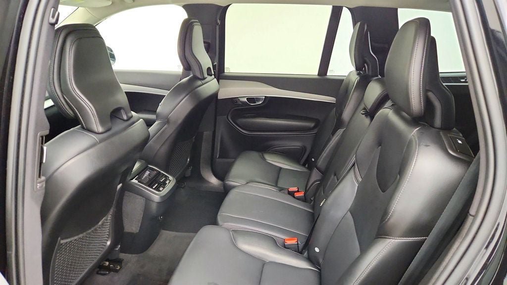 Used 2022 Volvo XC90 T5 Momentum AWD/4WD image 20