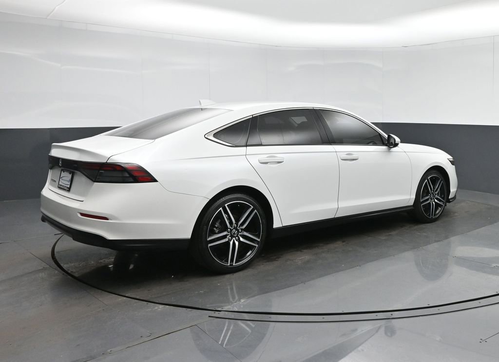 Used 2023 Honda Accord EX image 7