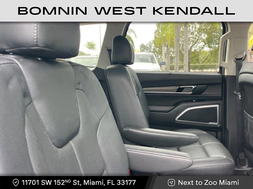 Used 2021 Kia Telluride EX w/ EX Premium Package image 12