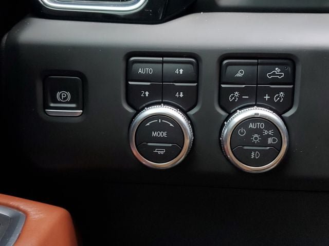 Used 2024 GMC Sierra 1500 Denali Ultimate AWD/4WD image 35