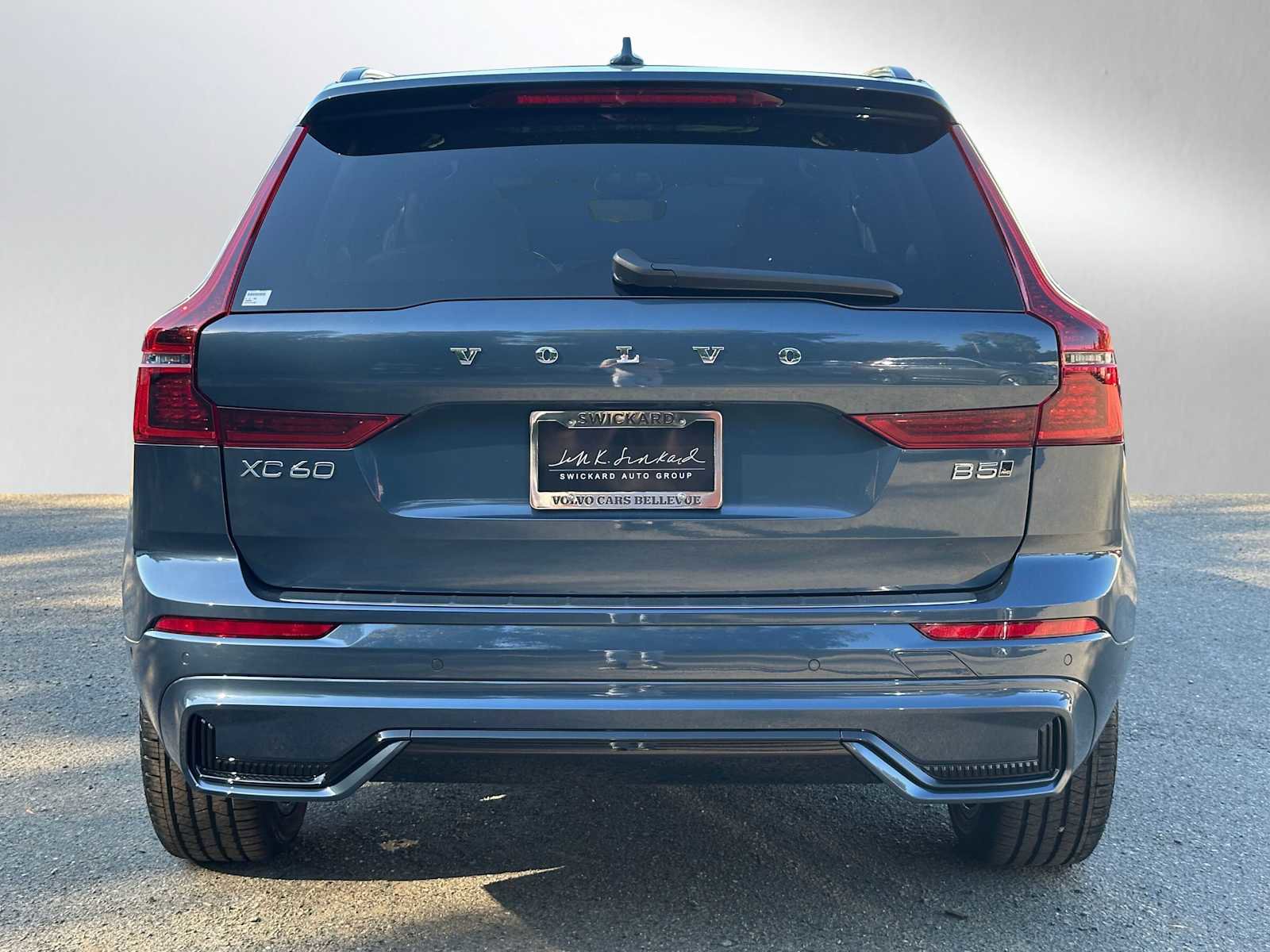 New 2026 Volvo XC60 B5 Plus w/ Protection Package Premier image 4