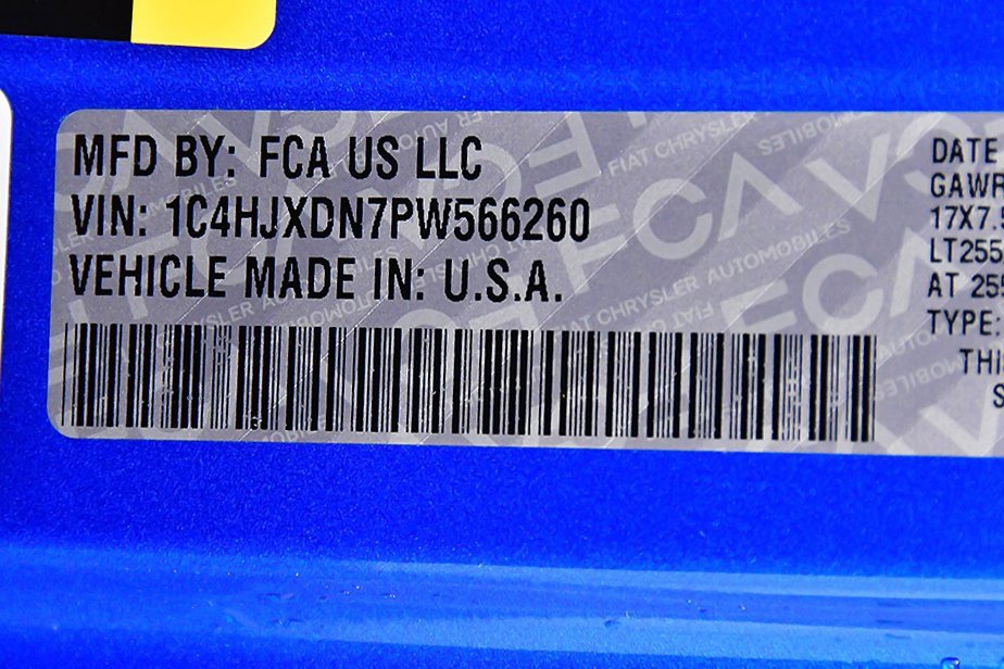 Used 2023 Jeep Wrangler Willys image 13