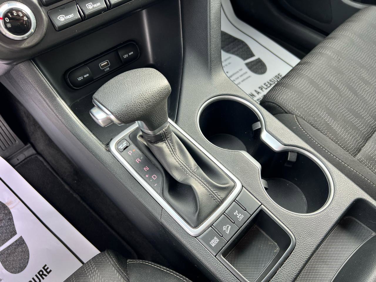 Used 2020 Kia Sportage LX image 16