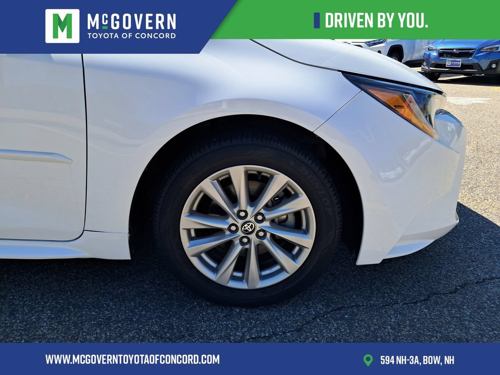 Used 2024 Toyota Corolla LE w/ LE Convenience Package FWD image 12