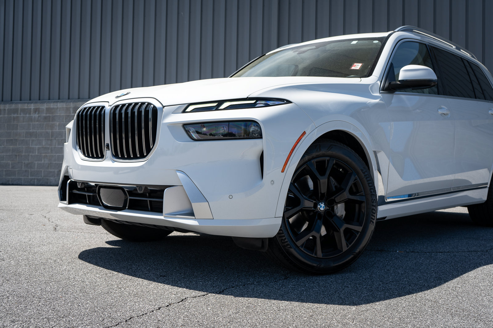 Used 2023 BMW X7 xDrive40i w/ Executive Package AWD/4WD image 6