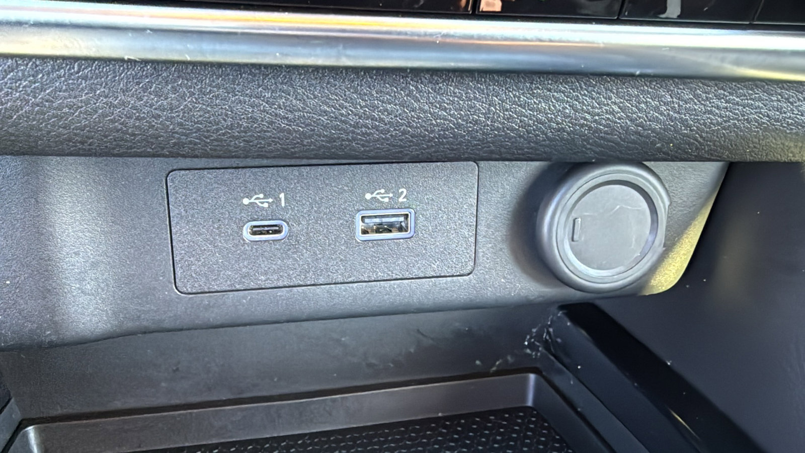 Certified 2023 Nissan Rogue SV image 16