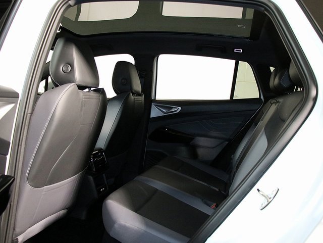 Used 2023 Volkswagen ID.4 Pro S image 14